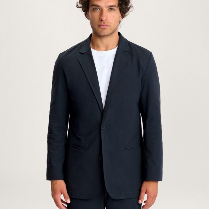 The durable lightweight refined 360 Blazer in Navy