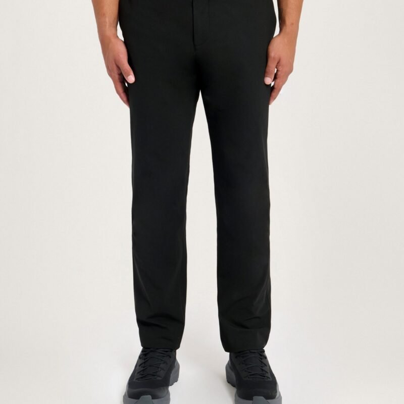 The lightweight refined minimal 360?? Trouser in Black