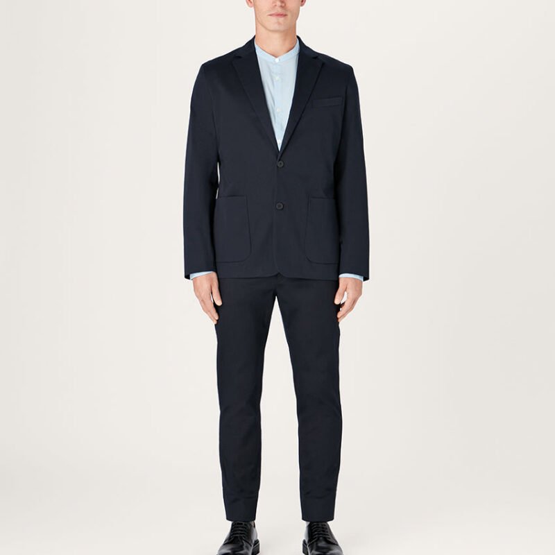 The modern 24 Blazer in Navy