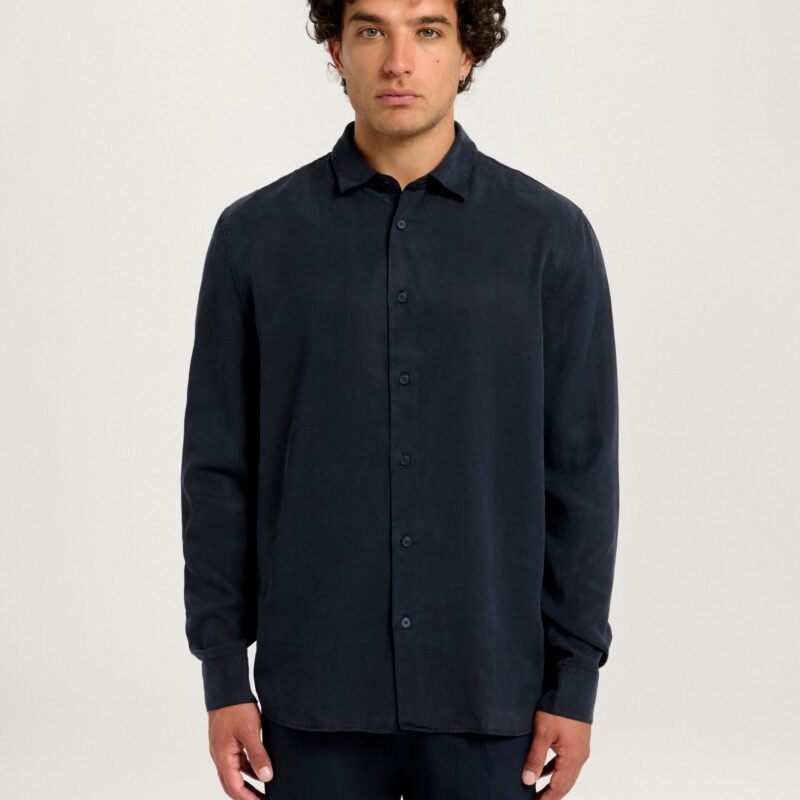 The Relaxed Tencel Shirt in Navy
